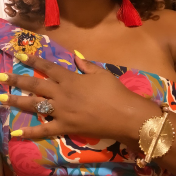 Meet your Posher, Sabrina - Picture 4 of 7